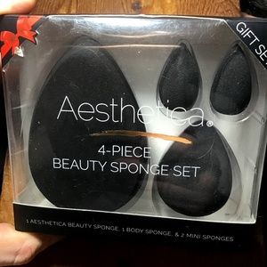 Aesthetica 4 piece makeup sponge gift set